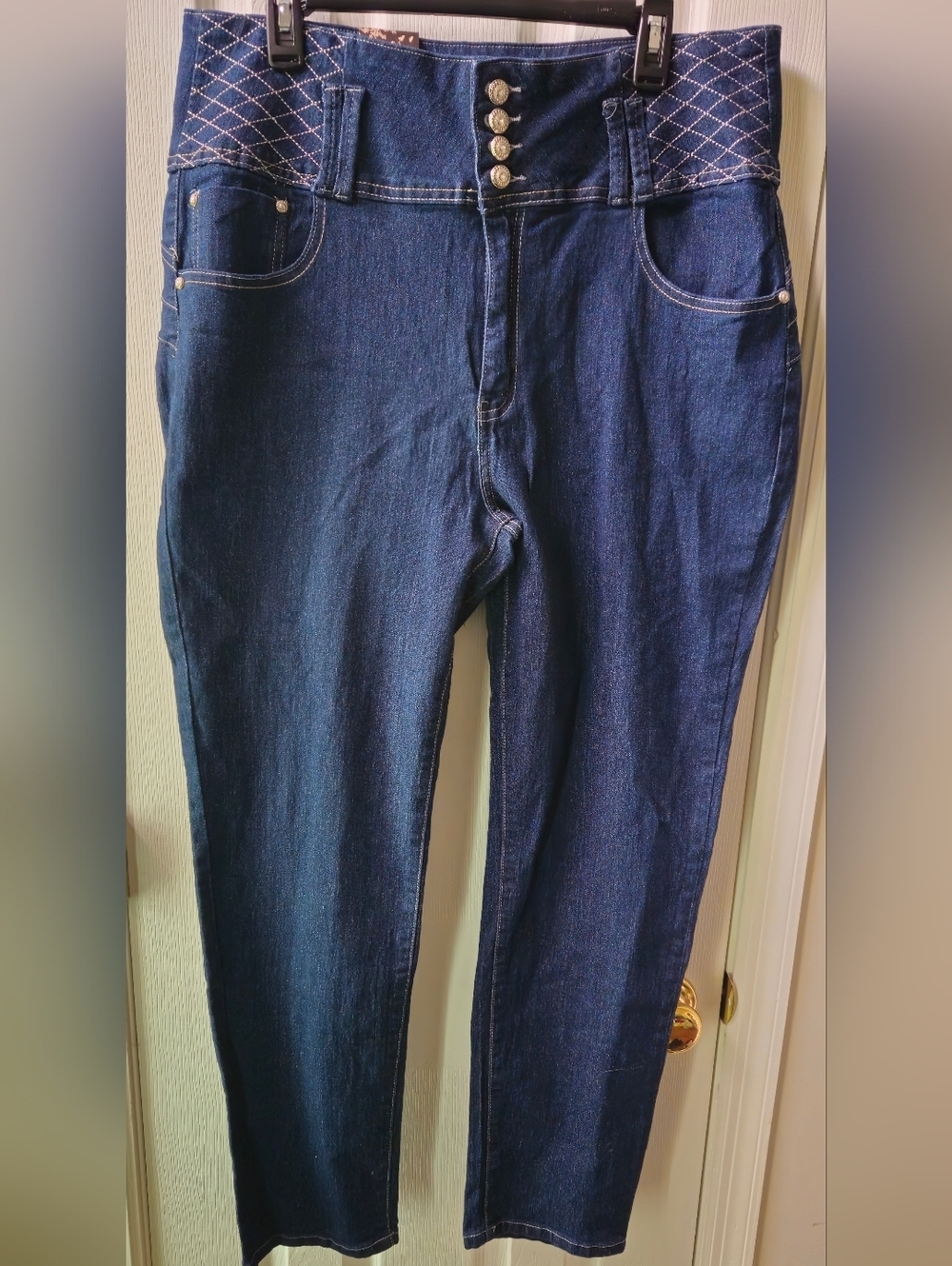 NWT - Diamante Dark Wash High Waist Straight Leg Jeans - Size 24